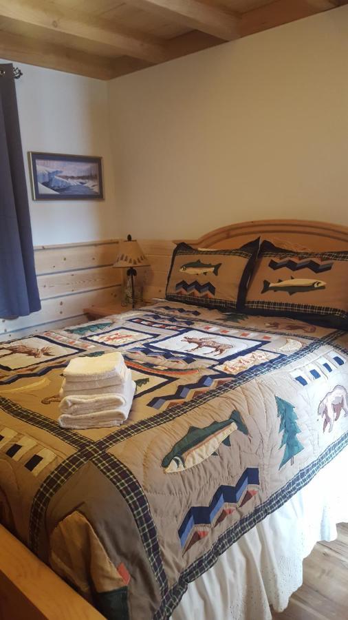 Denali Wild Stay - Bear Cabin With Hot Tub And Free Wifi, Private, Sleep 6 Healy Eksteriør billede